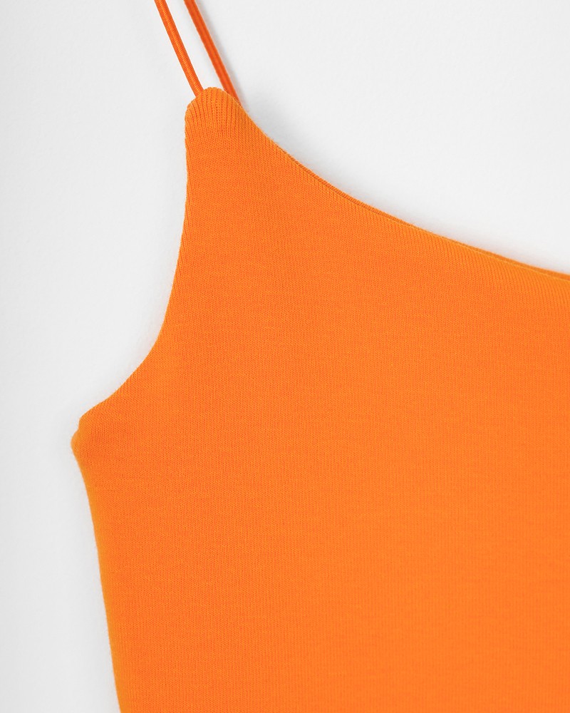 Сукня силуетна з тонкими бретелями
 від FASHIONISTA оранжевий
