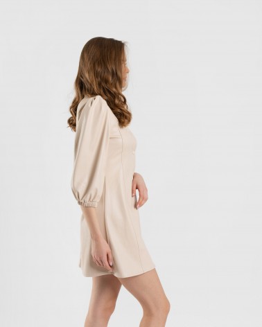 Сукня-сорочка з штучної шкіри з об'ємними рукавами від FASHIONISTA молочний