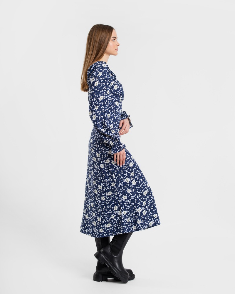 Сукня з квітковим принтом та прямокутним вирізом від FASHIONISTA синій