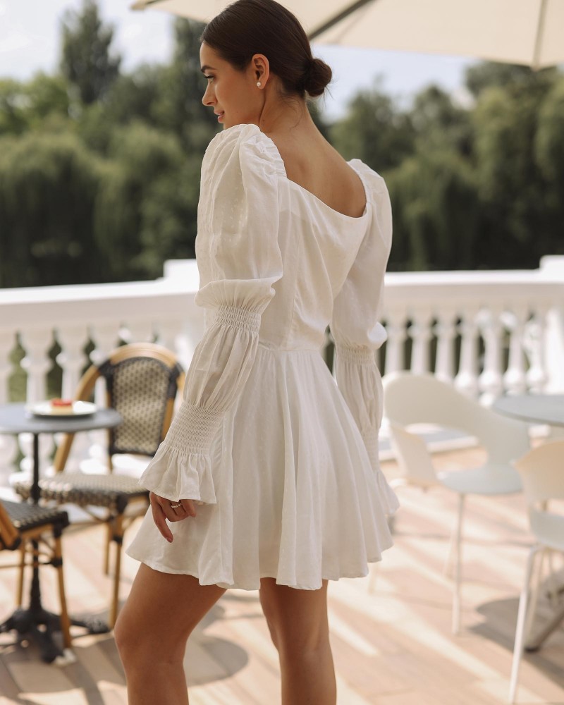 Сукня з однотонною вишивкою від FASHIONISTA білий