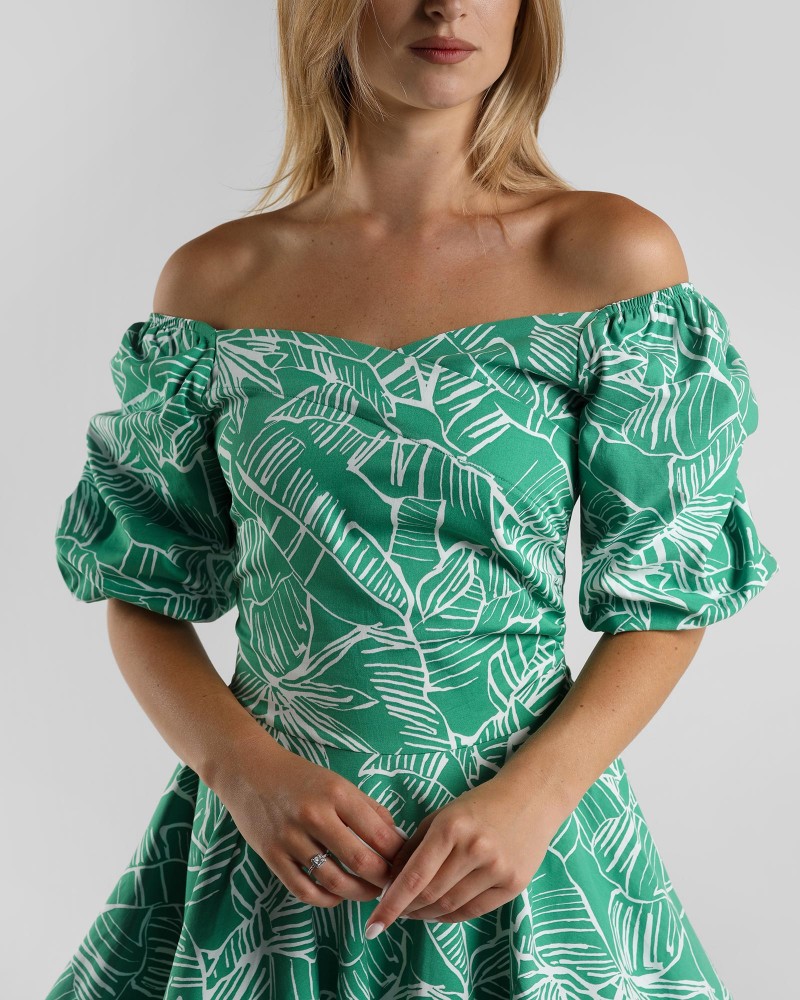 Сукня з однотонним рослинним принтом та спідницею-кльош  від FASHIONISTA зелений