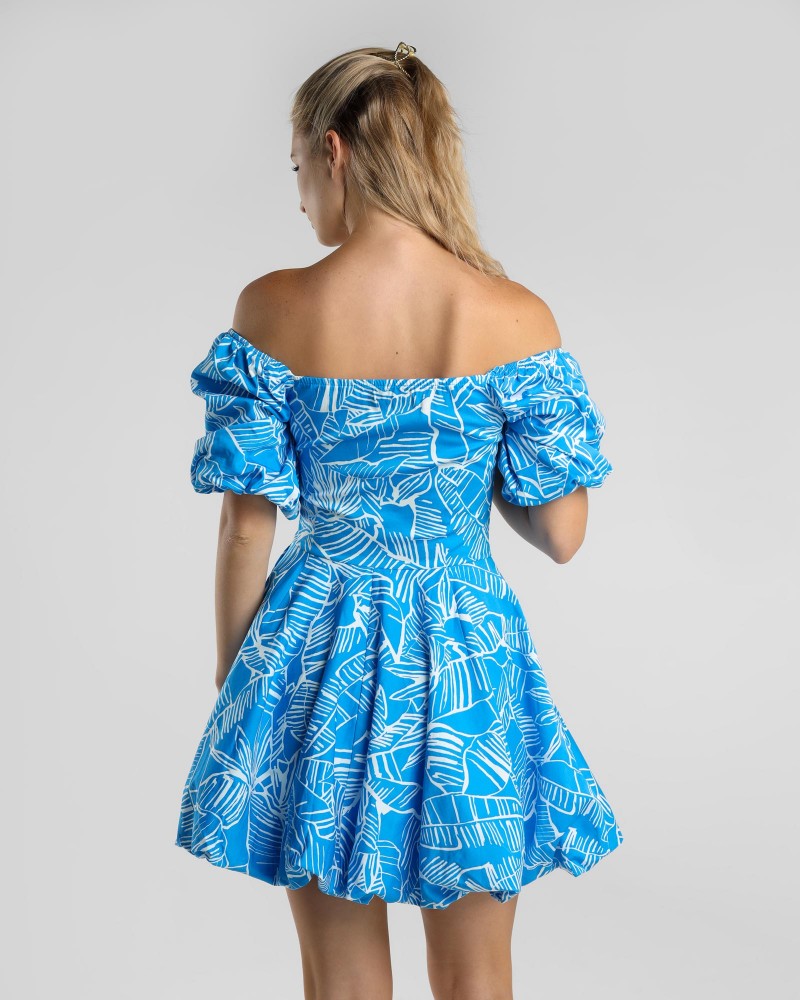 Сукня з однотонним рослинним принтом та спідницею-кльош  від FASHIONISTA синій