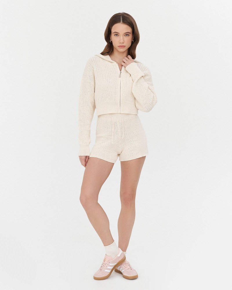 Шорти трикотажні від FASHIONISTA світло-бежевий