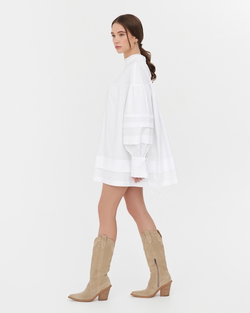 Сукня з коміром-стійкою від FASHIONSTA білий Сукня з коміром-стійкою від FASHIONSTA білий