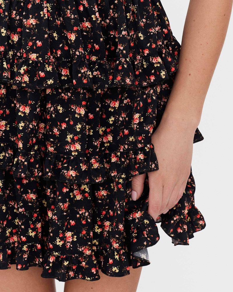 Сукня з імітацією корсета та рюшами від FASHIONSTA чорний