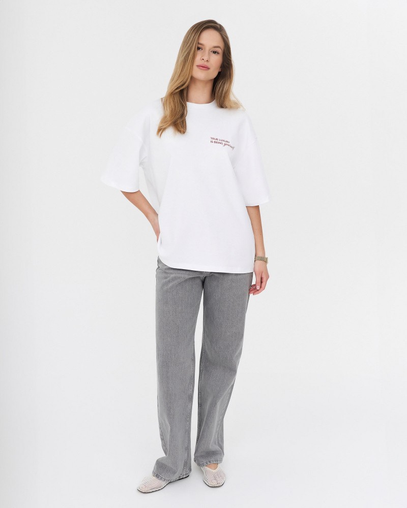 Футболка з написом від FASHIONISTA білий