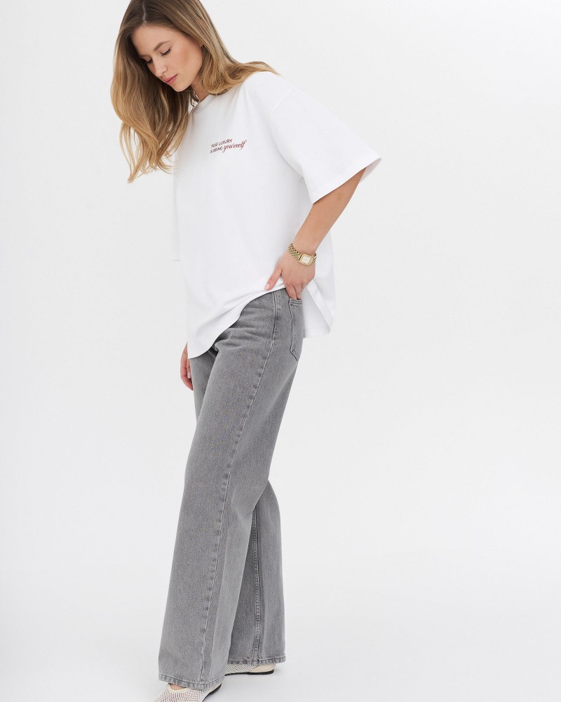 Футболка з написом від FASHIONISTA білий