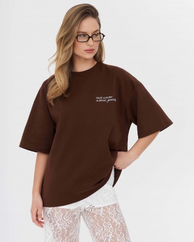 Футболка з написом від FASHIONISTA коричневий