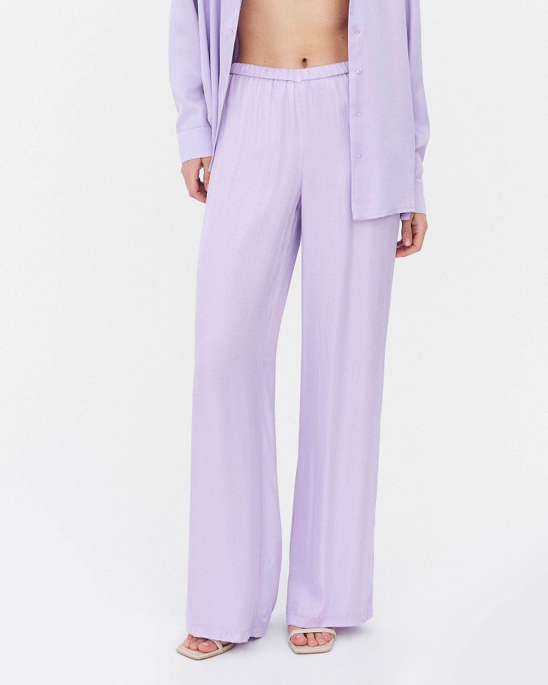 Штани сатинові з еластичним поясом від FASHIONISTA ліловий