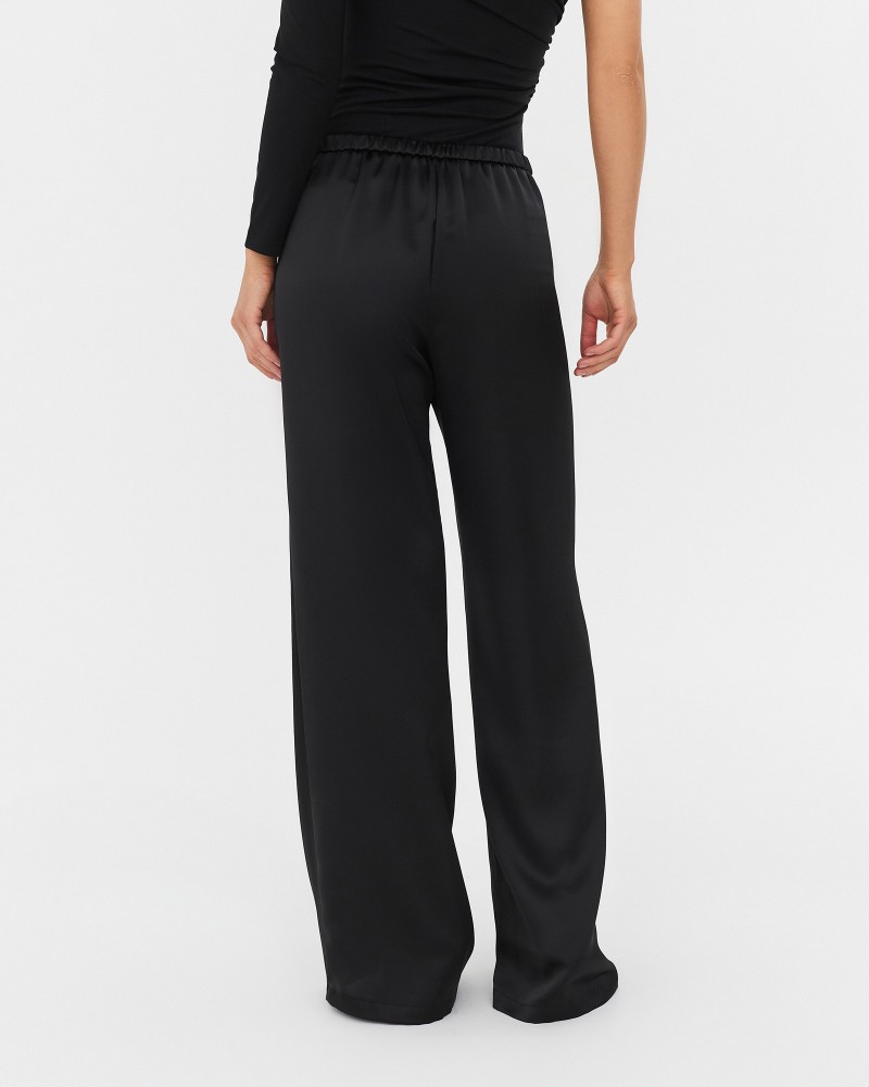 Штани сатинові з еластичним поясом від FASHIONISTA чорний