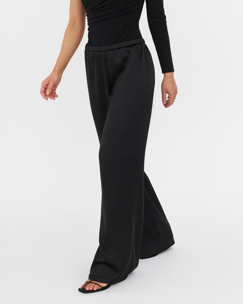 Штани сатинові з еластичним поясом від FASHIONISTA чорний