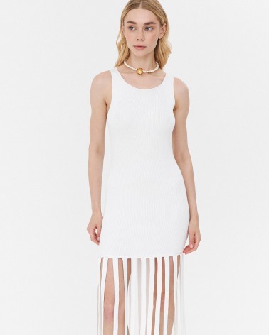 Сукня трикотажна з бахромою від FASHIONSTA білий