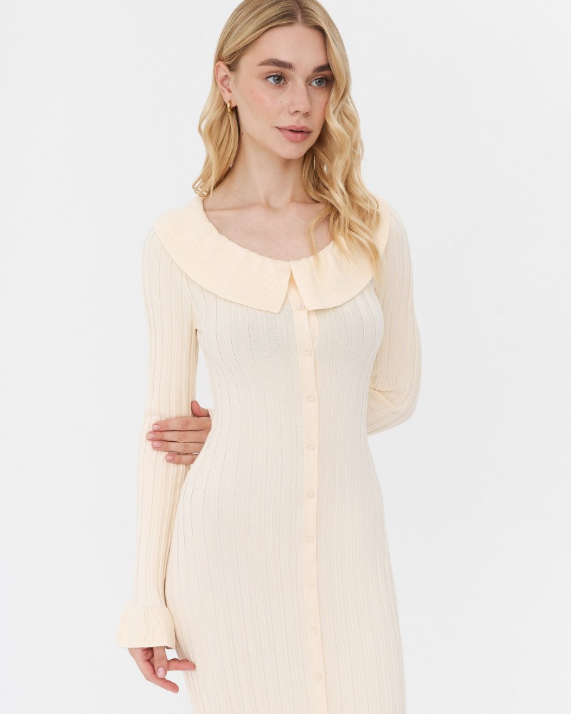 Сукня трикотажна з рюшами та коміром від FASHIONISTA кремовий