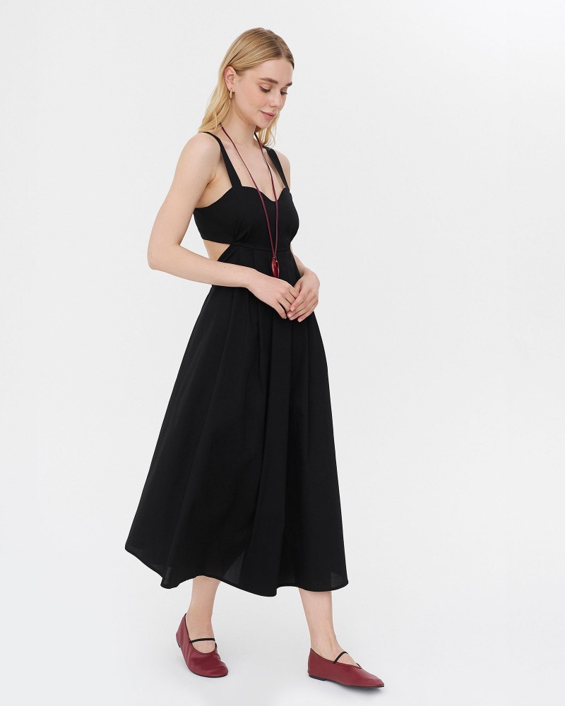 Сарафан з вирізом на спині від FASHIONISTA чорний Сарафан з вирізом на спині від FASHIONISTA чорний