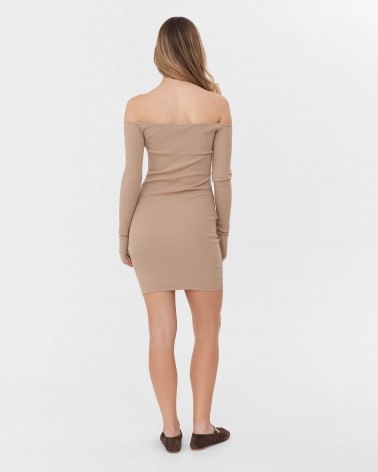 Сукня трикотажна з відкритими плечима від FASHIONISTA темно-бежевий