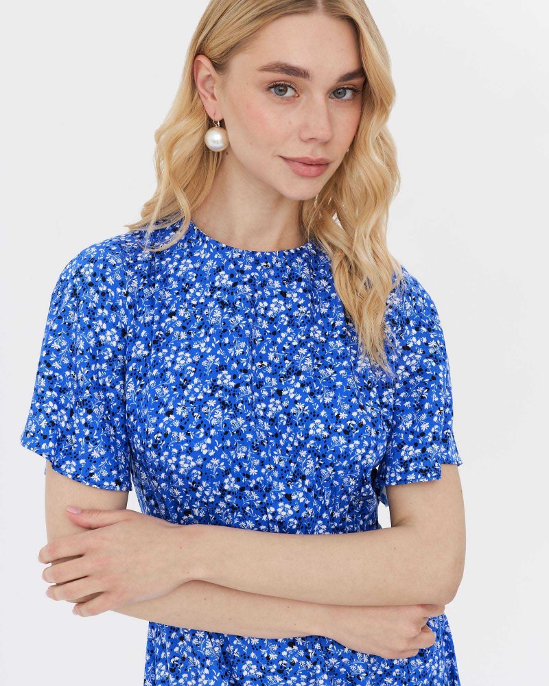 Сукня з квітковим принтом та розрізом від FASHIONISTA синій