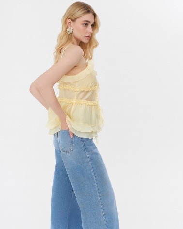 Топ з рюшами від FASHIONISTA кремовий