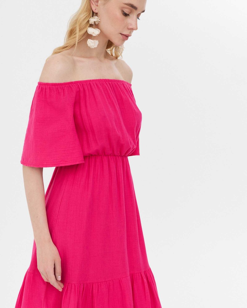 Сукня муслінова з рюшами від FASHIONISTA фуксія
