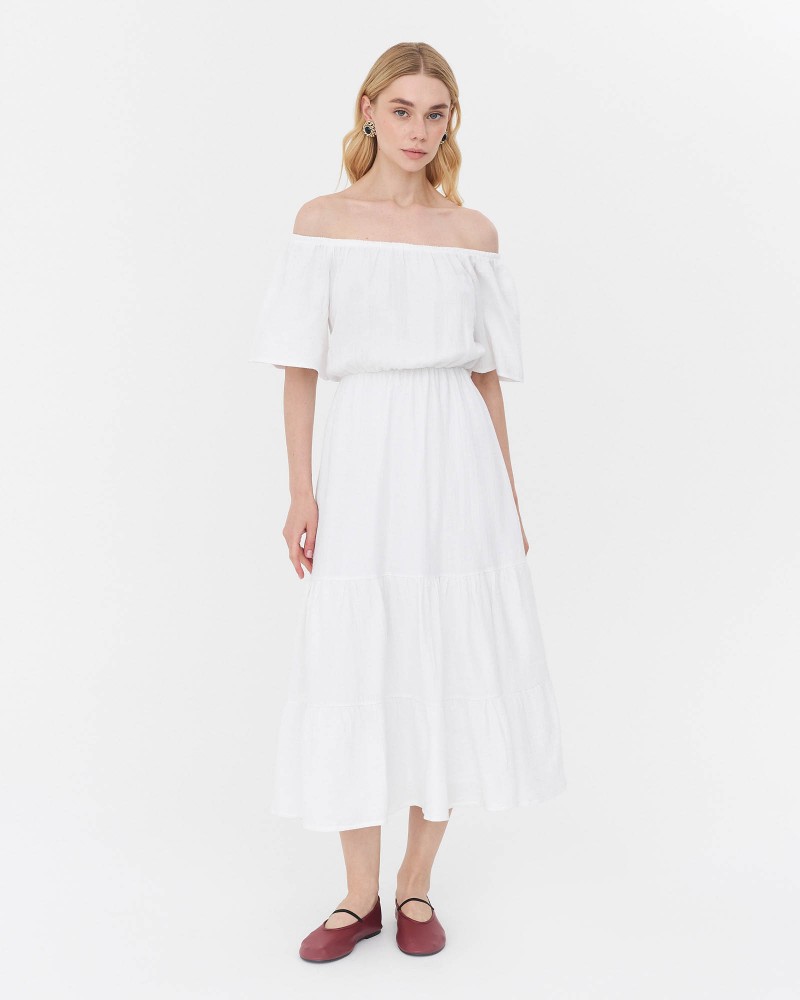 Сукня муслінова з рюшами від FASHIONISTA білий