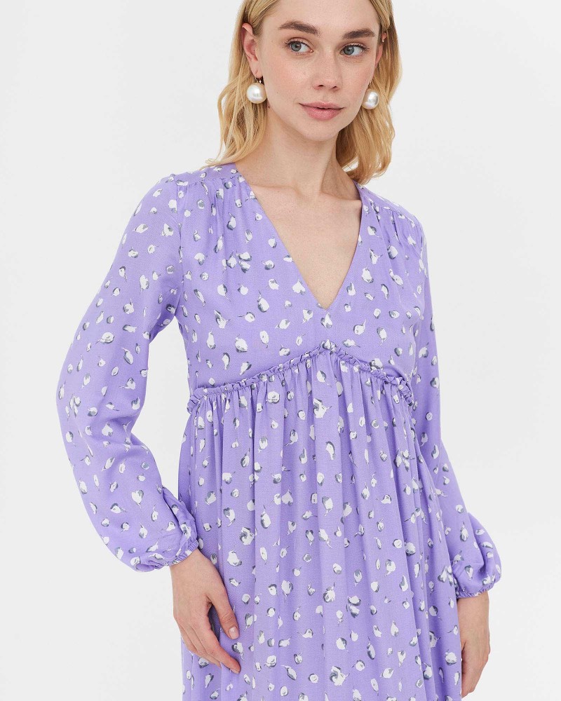 Сукня з абстрактним принтом та V-вирізом від FASHIONISTA ліловий