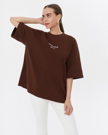 Футболка з написом від FASHIONISTA коричневий