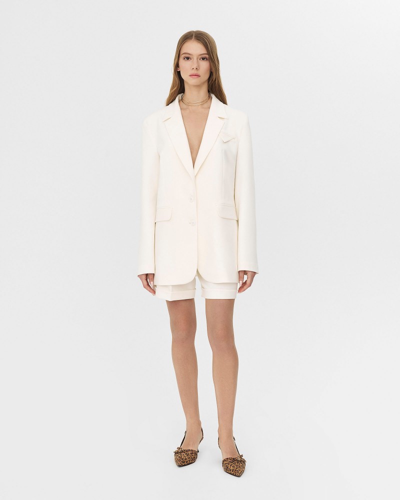 Шорти-бермуди від FASHIONISTA молочний