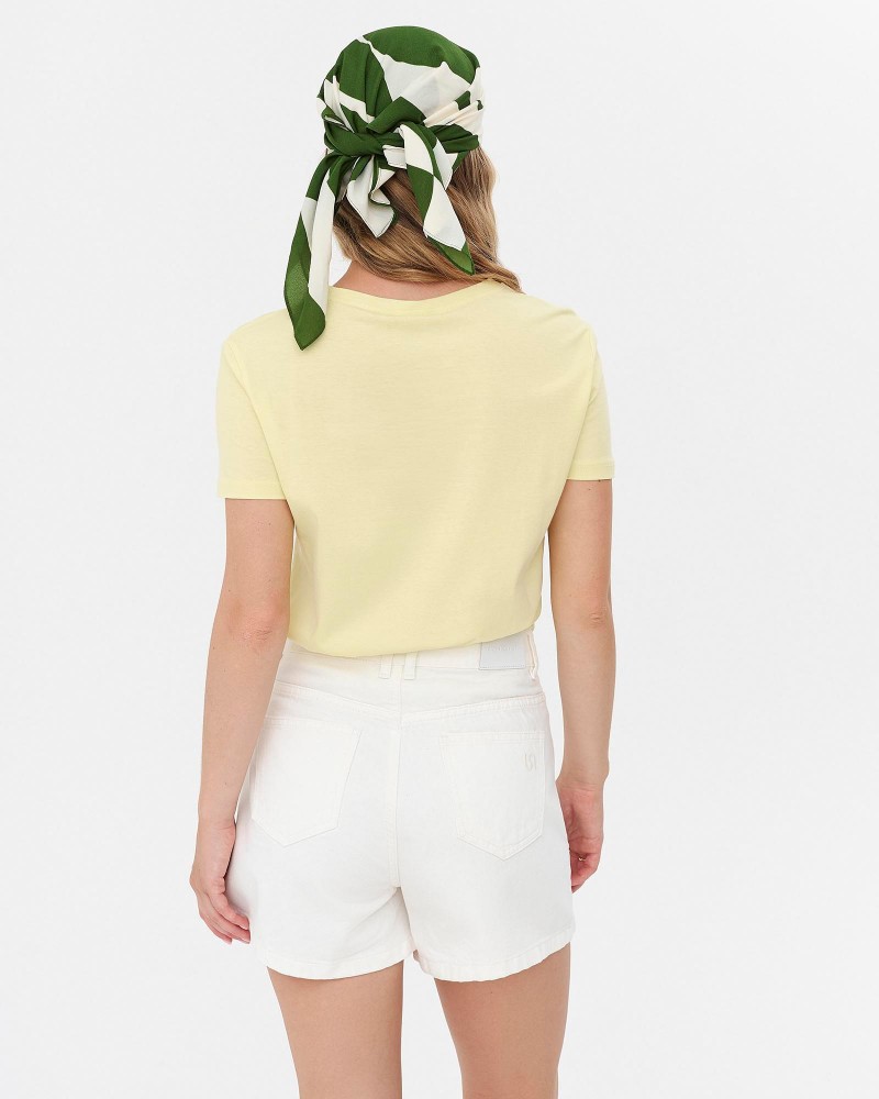 Футболка однотонна від FASHIONISTA світло-салатовий