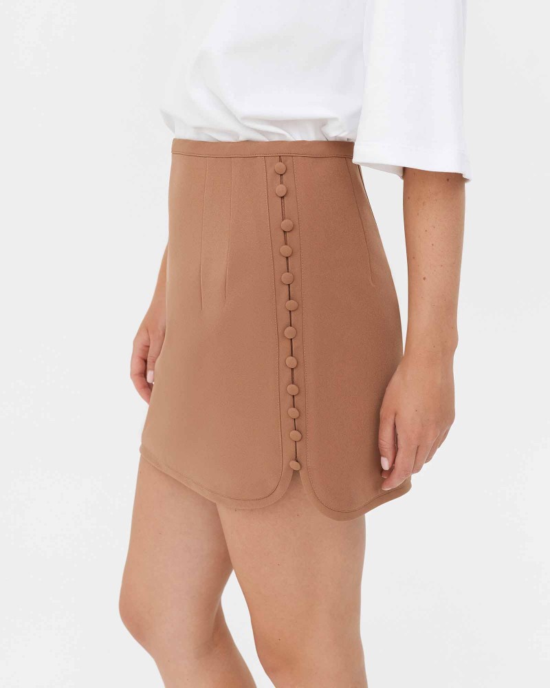 Спідниця з боковими ґудзиками від FASHIONISTA пісочний