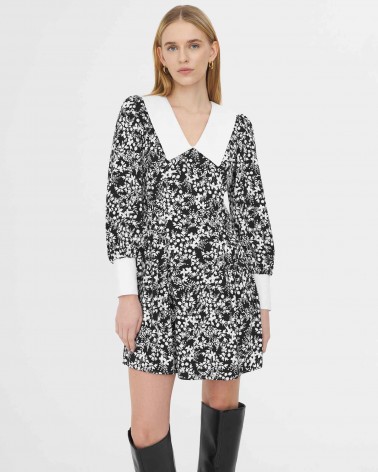 Сукня Monochrome Flowers з декоративними манжетами та коміром від FASHIONISTA чорний