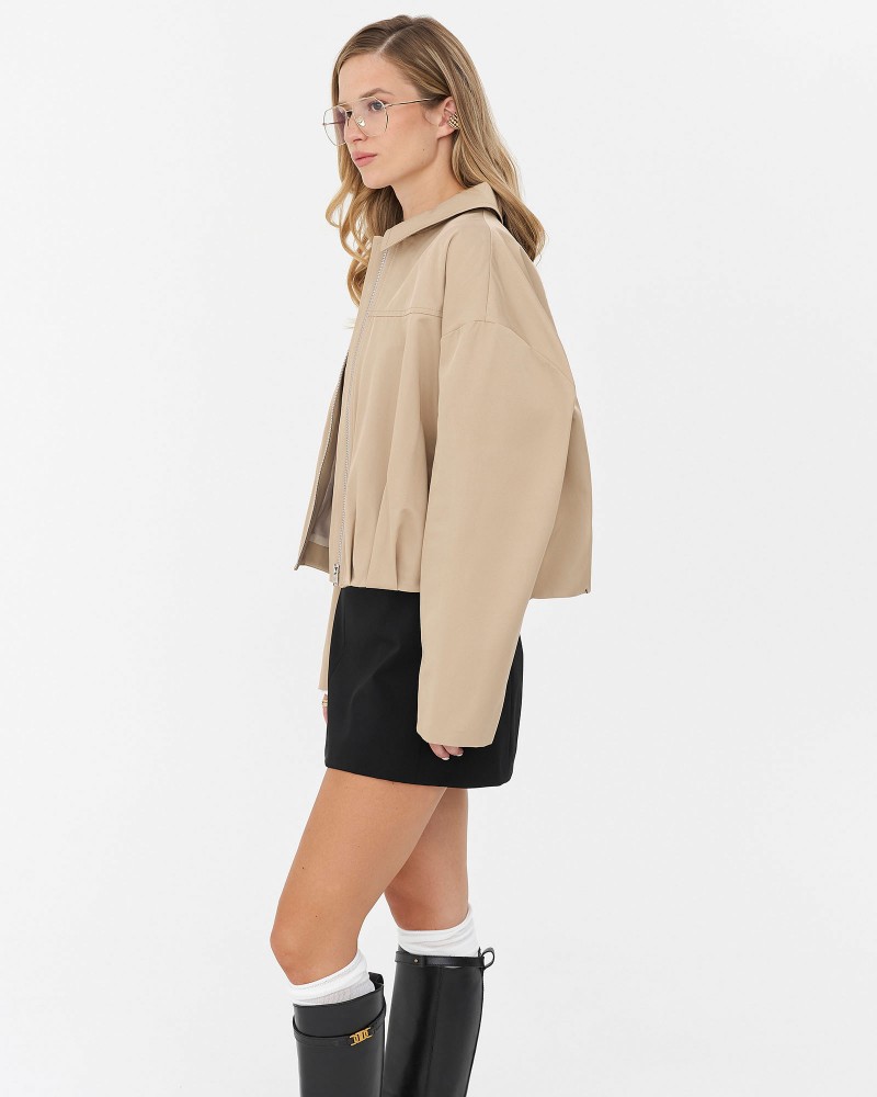 Бежевий бомбер з коміром FASHIONISTA