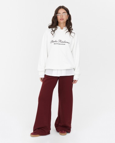 Білий світшот з написом FASHIONISTA