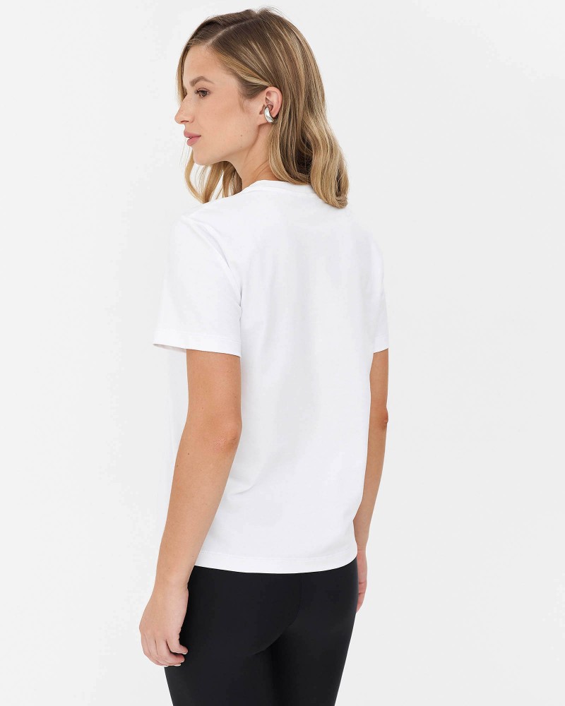 Біла футболка з написом FASHIONISTA Біла футболка з написом FASHIONISTA