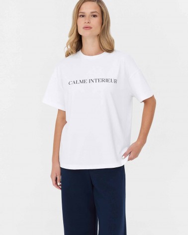 Біла футболка оверсайз з написом FASHIONISTA