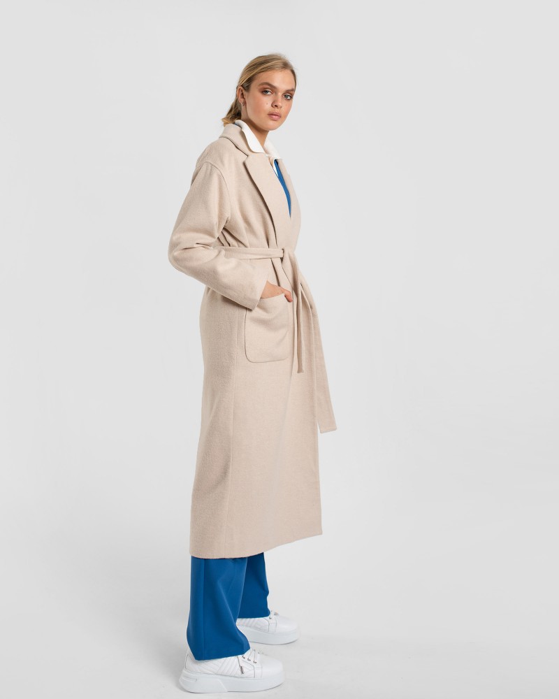 Пальто на запах з кишенями та поясом від FASHIONISTA світло-бежевий