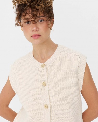 Світло-бежевий жилет з золотистою фурнітурою FASHIONISTA