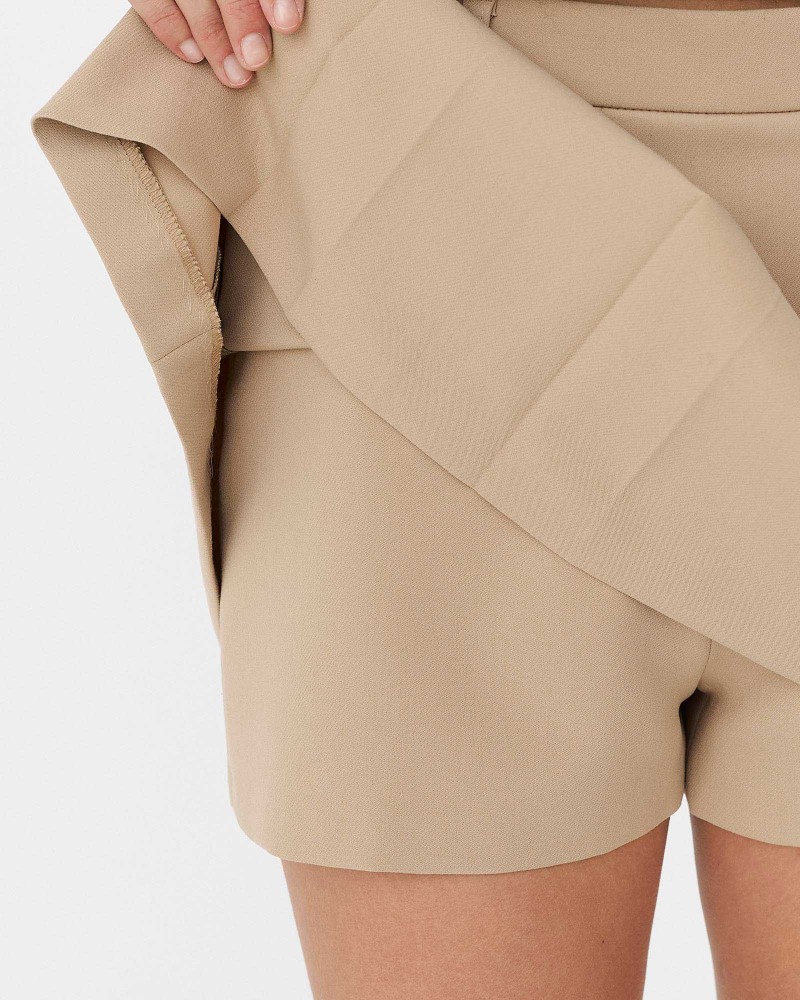 Бежева спідниця-шорти зі складками FASHIONISTA