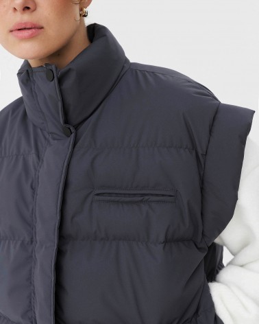 Сірий стьобаний верхній жилет FASHIONISTA