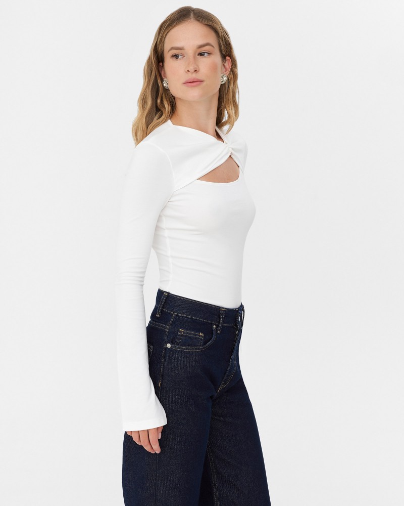 Молочний лонгслів з переплетенням FASHIONISTA