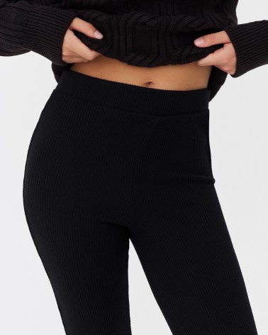 Чорні трикотажні штани-кльош текстуровані FASHIONISTA