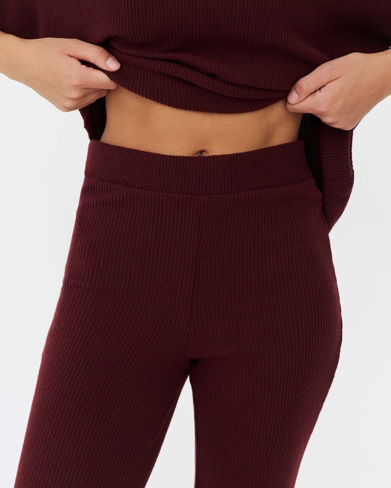 Бордові трикотажні штани-кльош текстуровані FASHIONISTA