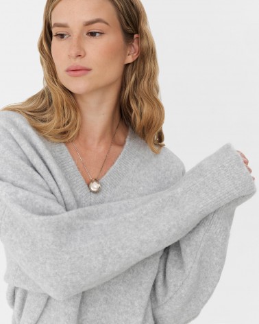 Світло-сірий пуловер з манжетами FASHIONISTA