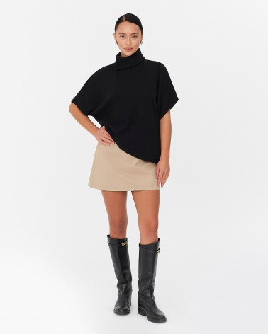 Чорний гольф з короткими рукавами FASHIONISTA