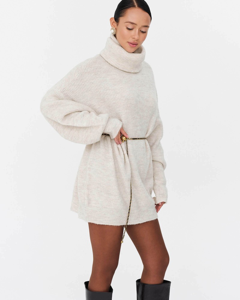 Світло-бежевий подовжений светр крою оверсайз FASHIONISTA Світло-бежевий подовжений светр крою оверсайз FASHIONISTA