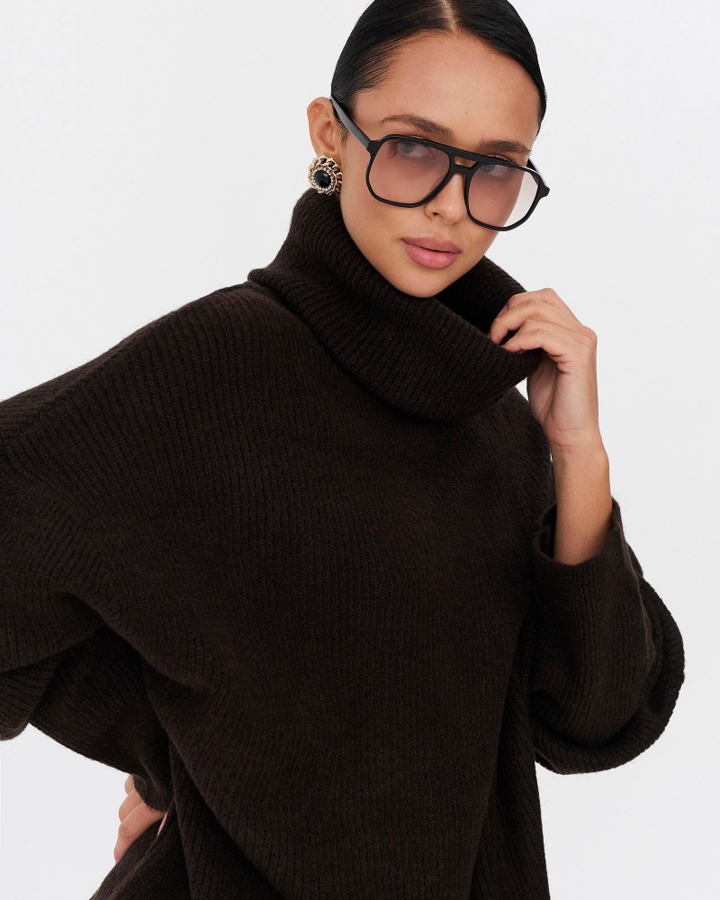 Темно-коричневий подовжений светр крою оверсайз FASHIONISTA Темно-коричневий подовжений светр крою оверсайз FASHIONISTA