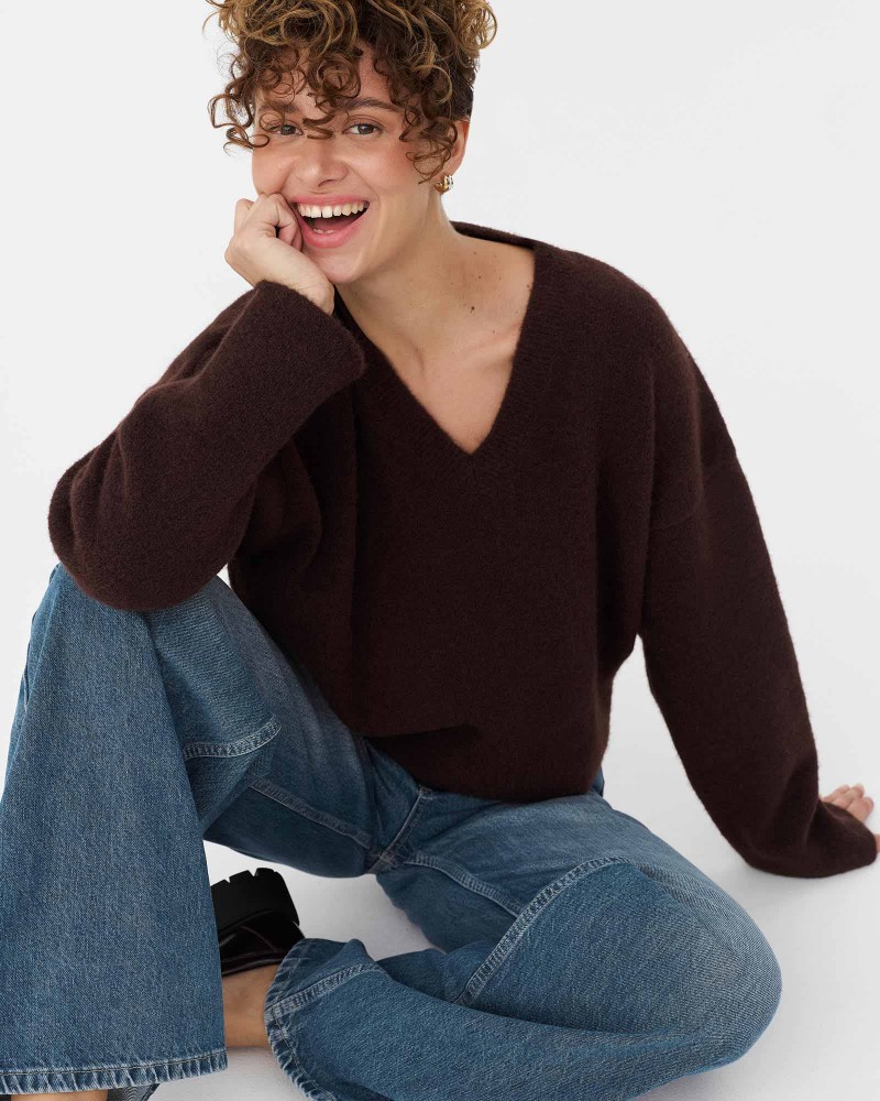 Коричневий пуловер з манжетами FASHIONISTA