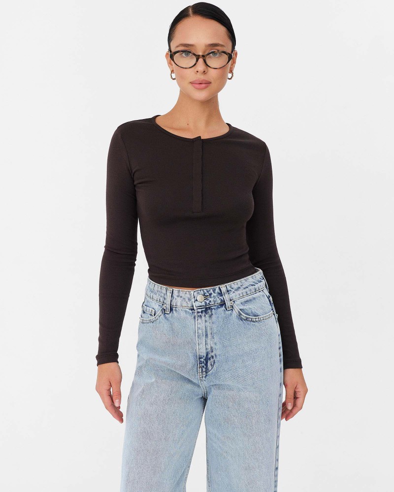 Коричневий лонгслів з прихованою застібкою FASHIONISTA