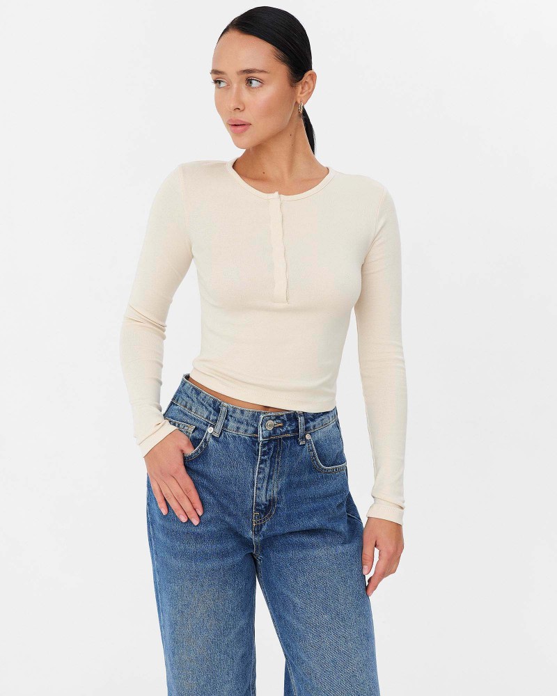 Світло-бежевий лонгслів з прихованою застібкою FASHIONISTA