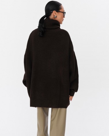 Темно-коричневий подовжений светр крою оверсайз FASHIONISTA