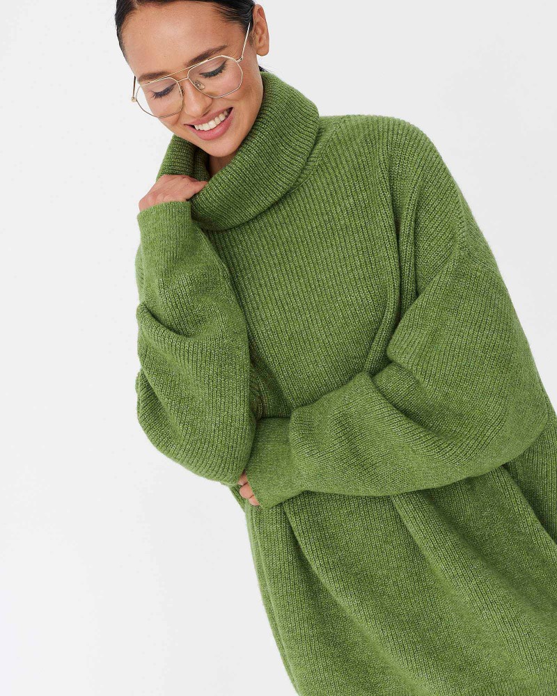 Зелений подовжений светр крою оверсайз FASHIONISTA