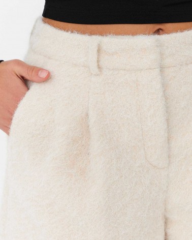 Молочні текстуровані шорти FASHIONISTA